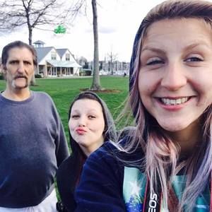 Meet your Posher, Courtney